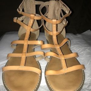 Sandals TStrap Old Navy